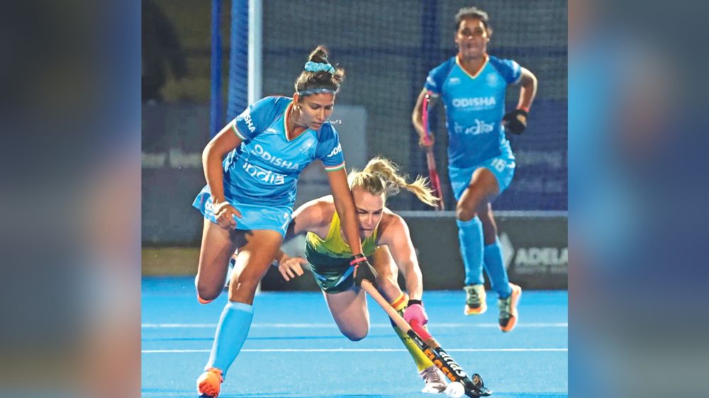 Indian women lose 2-4 to Australia in first hockey Test