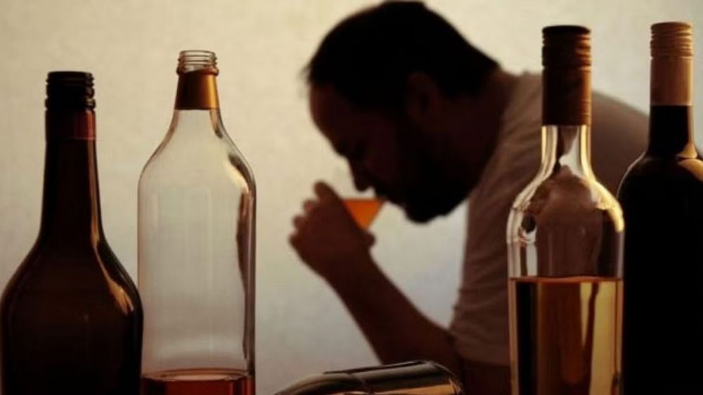 Another reason to cut back on booze: Heavy drinkers risk muscles loss
