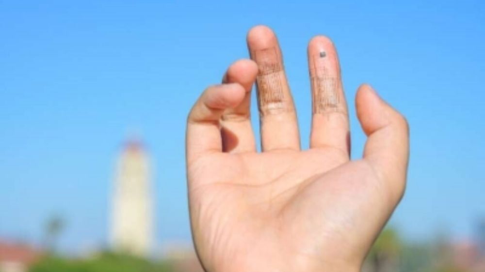 New soft ‘e-skin’ mimics human sense of touch, talks to brain