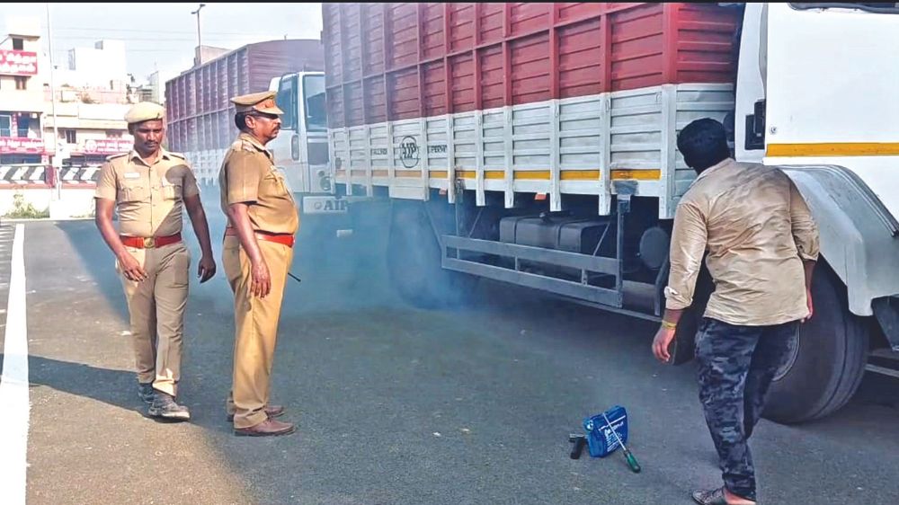 RBI container trucks with over Rs 1,000 cr stranded due to snag