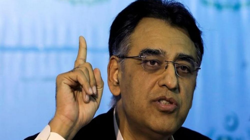 Pakistan political unrest continues: Imrans aide Asad arrested Pakistan political unrest continues: Imrans aide Asad arrested