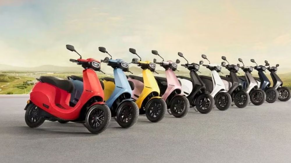 Ola Electric, Ather to refund charger cost to e-scooter buyers
