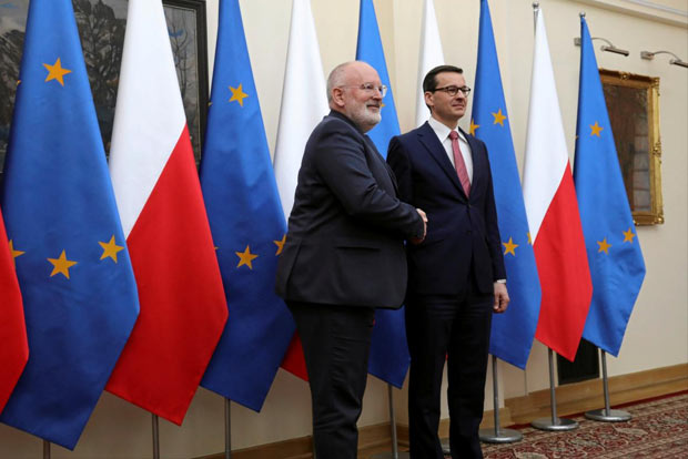 EU urges Poland to further address concerns over judiciary reform