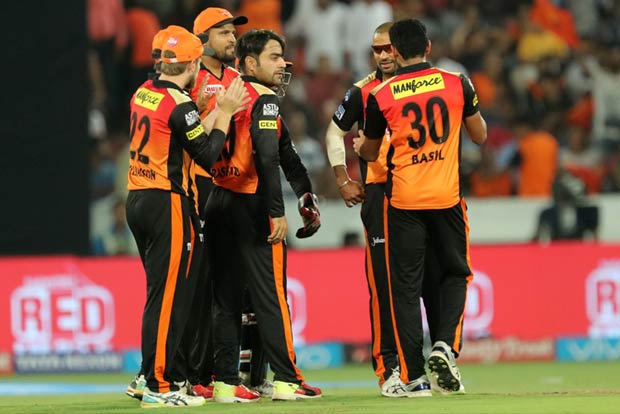 Inspirational Rashid leads Sunrisers Hyderabad to 13-run win over Kings XI Punjab