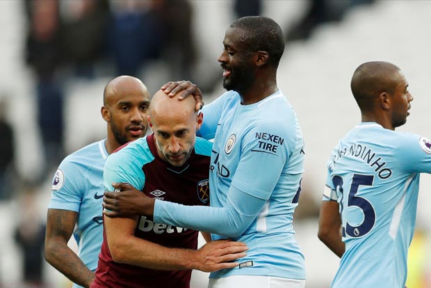 Manchester City close in on points record with 4-1 win at West Ham