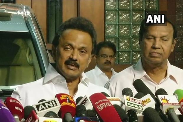 DMK lauds Rahul, AIADMK says scenario may change for Parliament poll