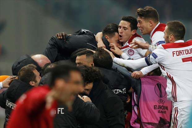 Milan crash out of Europa League