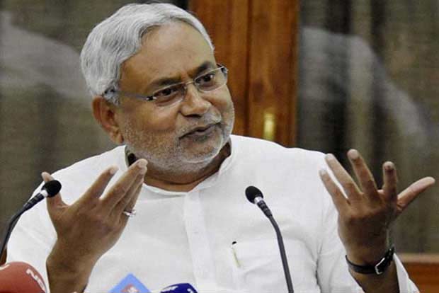 Nitish expresses concern over stubble burning by Bihar farmers