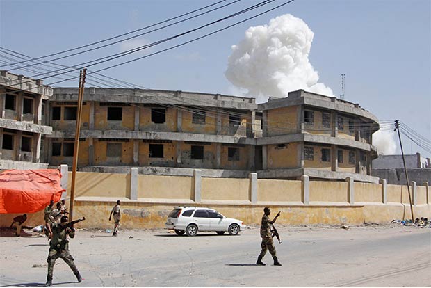 Somalia blast kills at least 16 near presidential palace