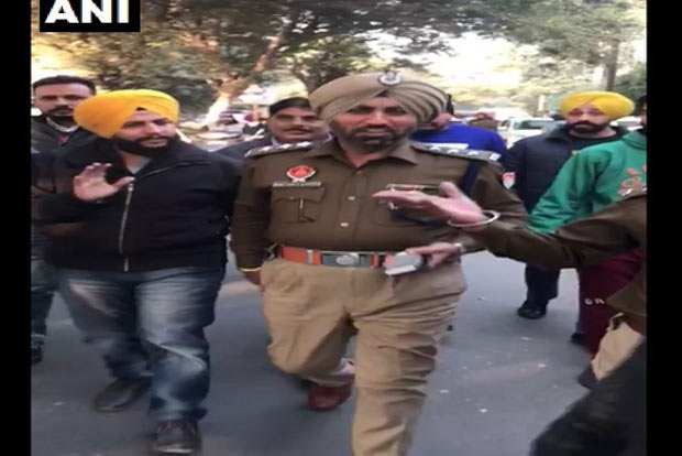 Youth Akali Dal leader held for vandalising Rajiv Gandhis statue in Ludhiana