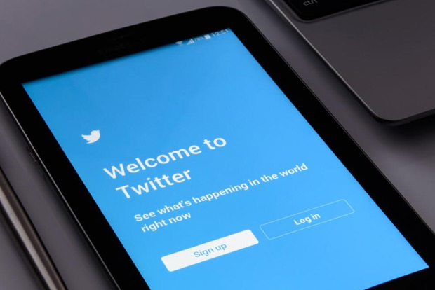 Twitter notifies 1.4 million users about Russian accounts