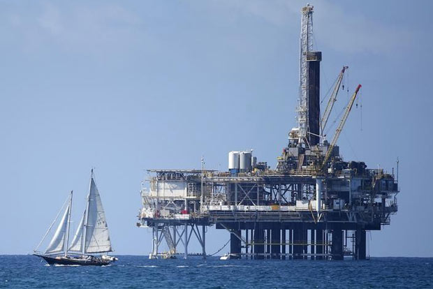 Trump offshore oil drilling plan draws protest in California