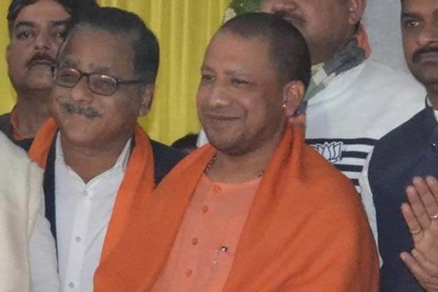 UP CM inaugurates, lays foundation stones of projects worth Rs 400 crore