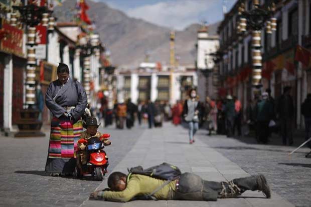Sacred Tibetan monastery catches fire, no reports of casualties