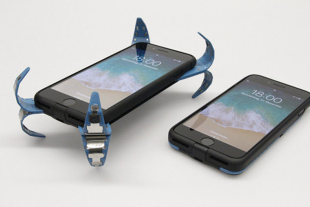 This mobile airbag could keep dropped phones intact