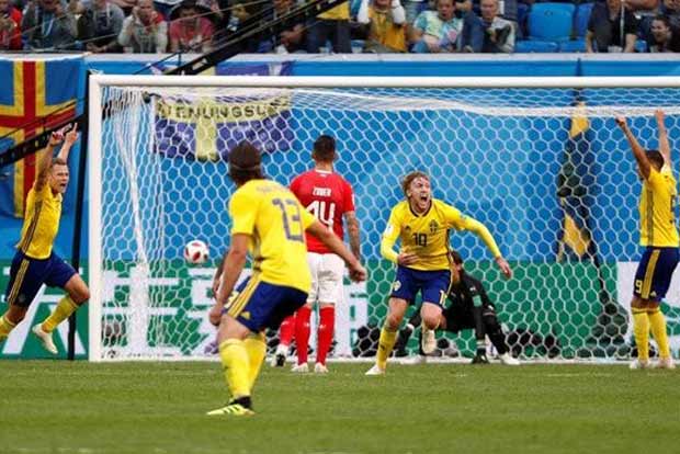 Sweden edge Switzerland 1-0 to reach quarter-finals