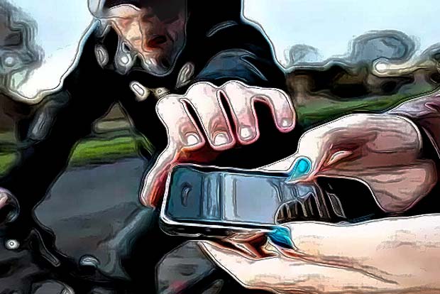 Good Samaritan nabs snatchers after 4km chase