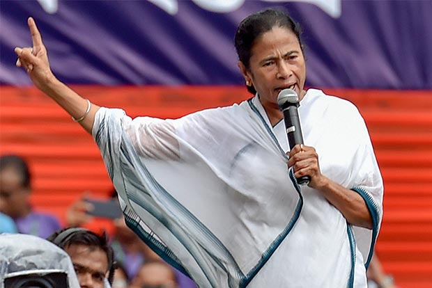 Mamata to visit Delhi next week to invite Opposition leaders for federal front rally