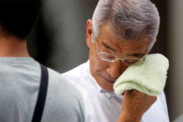 Japan heat wave deaths climb to 80 as authorities weigh preventive measures Japan heat wave deaths climb to 80 as authorities weigh preventive measures