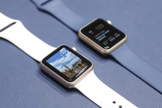 Apple Watch may get solid side touch-sensitive buttons Apple Watch may get solid side touch-sensitive buttons