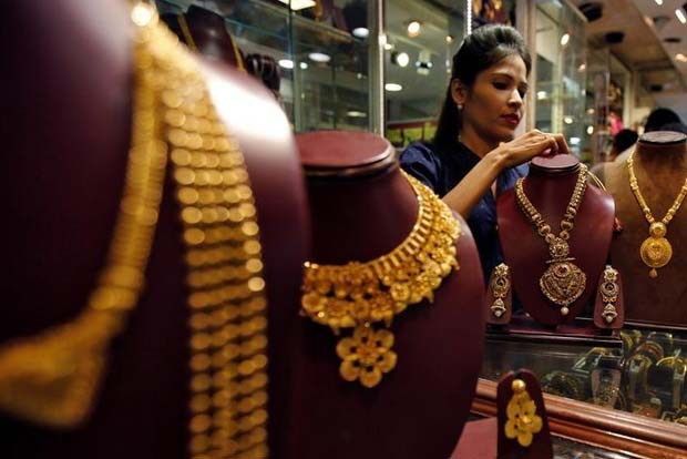Falling rupee, higher prices to impact jewellery in short-term