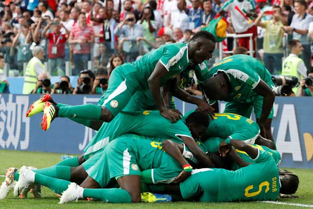 Polands mishaps help Senegal claim first African win
