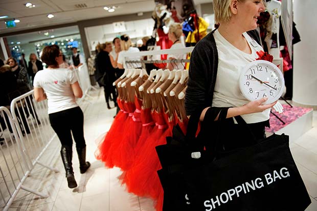 E-fashion portal turns to kirana stores to boost delivery during big sale