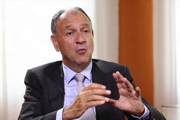 Capgemini chief says going slow on local hiring