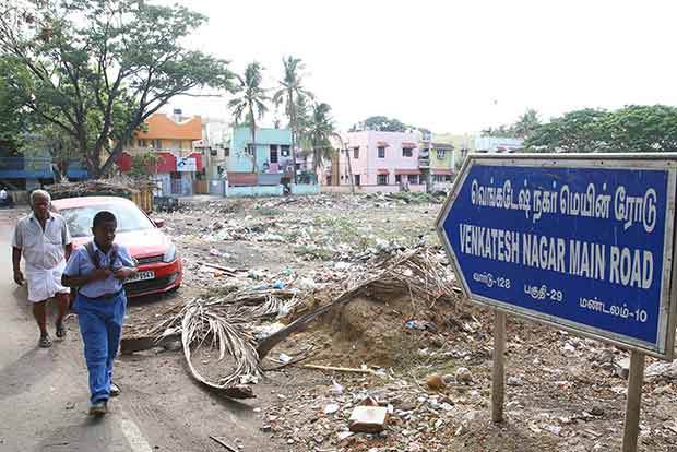 Citizen Connect: Vacant land on Venkatesh Nagar Main Road doubles up as urinal, dump yard