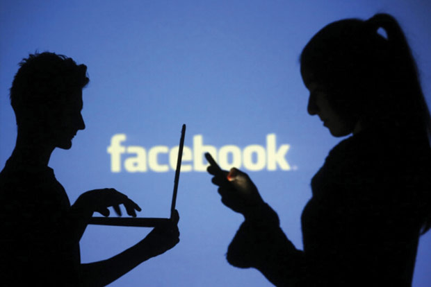 Facebook expands job application feature to 40 nations Facebook expands job application feature to 40 nations