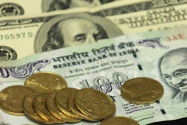Rupee ends steady while Fed rate hike fear freezes mood