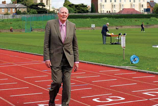 Roger Bannister, first four-minute miler, dies aged 88