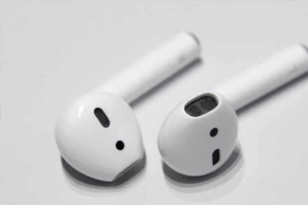 Apple working on next-gen Airpods with noise cancellation: Report Apple working on next-gen Airpods with noise cancellation: Report