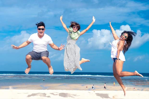 Fabrics, clothes to opt for during summer