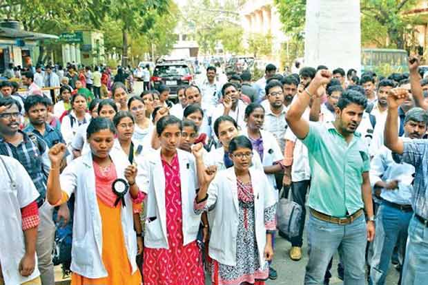Protesters seek pay parity, 50 percent quota in PG courses