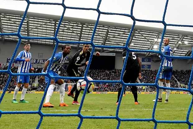 Leicester leave it late to secure victory at Brighton
