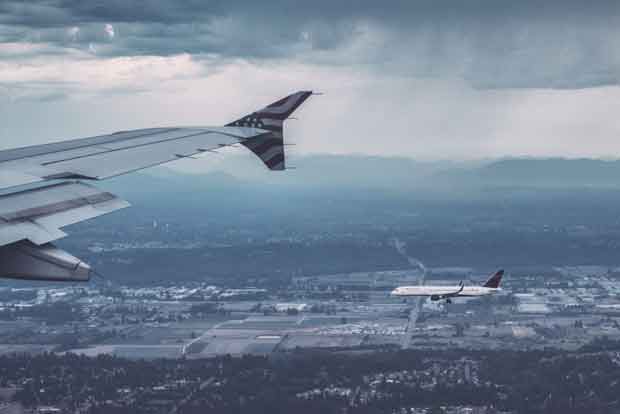 How to check FB or call while flying -- in-flight internet technology explained How to check FB or call while flying -- in-flight internet technology explained