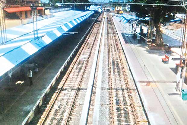 Arakkonam yard work during summer vacation affects commuters