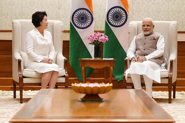 South Korean first lady meets PM, interacts with school students