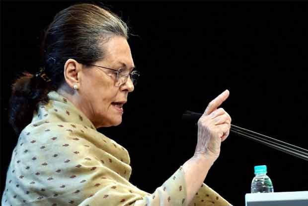 KCR worked only for himself and people close to him: Sonia