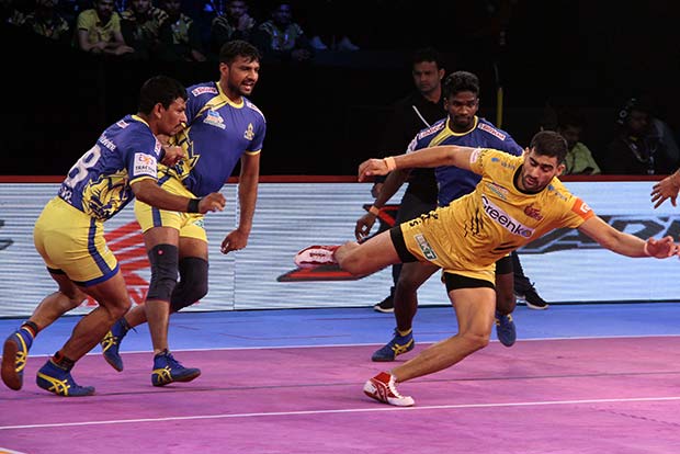 Pro Kabaddi League: Thalaivas wins Southern derby