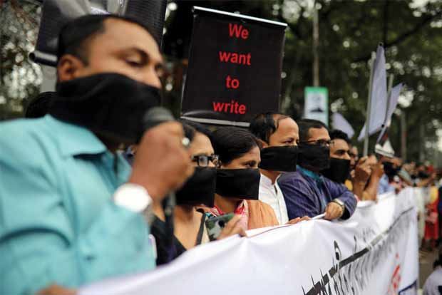 Some journalists in Bangladesh allege breach of trust over press freedoms