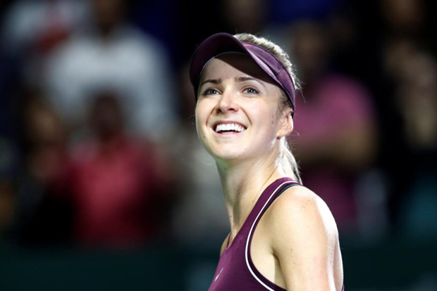 Svitolina fights off Bertens to reach Singapore final