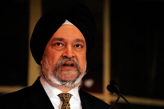 Demonetisation: Puri says Manmohan Singh did not exercise his power when it was needed