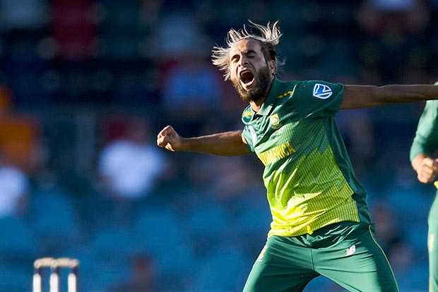 South Africa starts Australian tour with four-wicket defeat