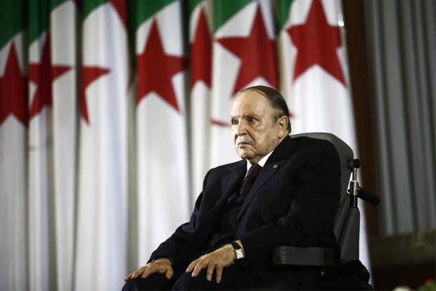 Algerias Bouteflika eases grip of military with dismissal of generals