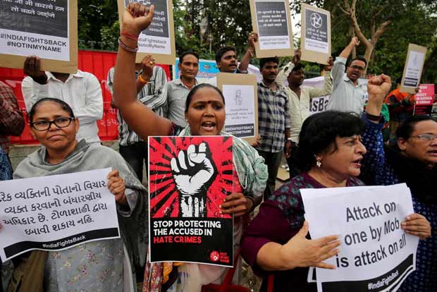 SC asks states, UTs to comply with its verdict on cow vigilantism, mob lynching