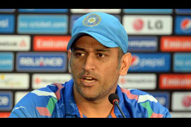 Dont want to get fined: Dhoni takes roundabout dig at umpires