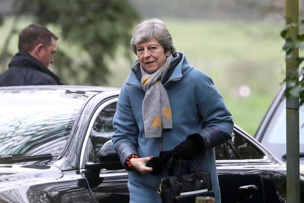 Brexit hangs in the balance as Mays government talks with Labour