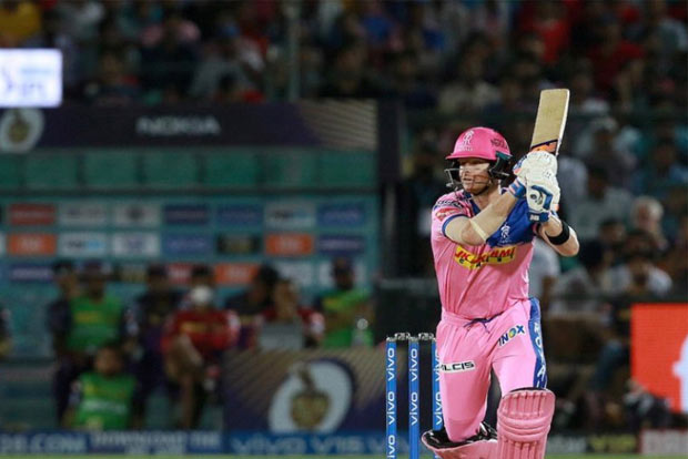 Smith hands RR much-needed win over MI